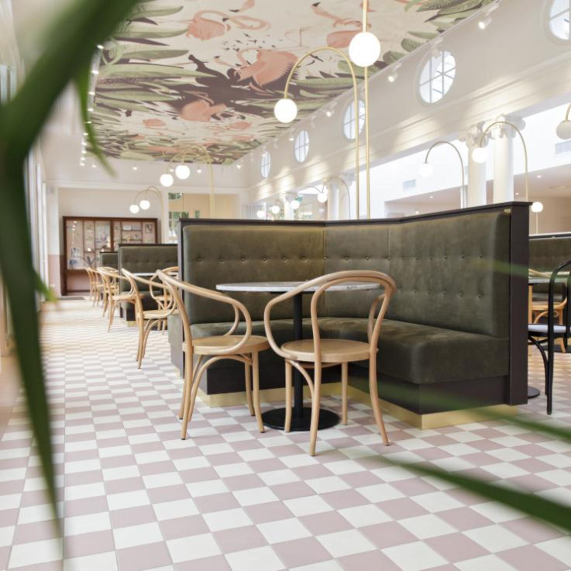 Flamingo Grandcafé zoo Anvers 8 Office architects TOPCER 15x15 6616 white + 6619 pink